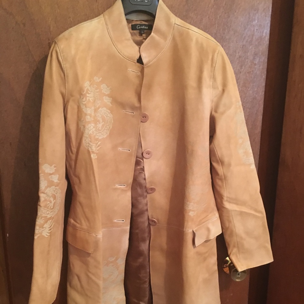 Leather jacket w/ dragon pattern